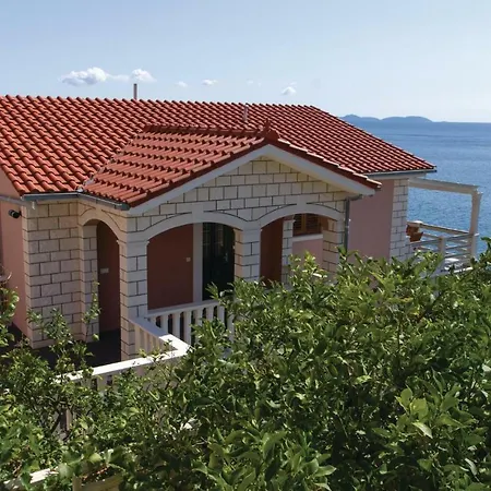 Stunning In Blato With House Sea View Appartement